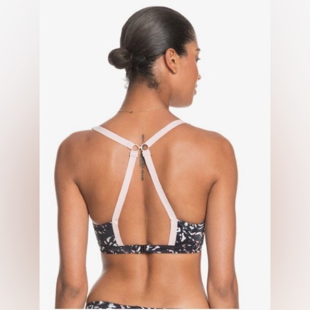 Roxy Fitness D cup bikini top